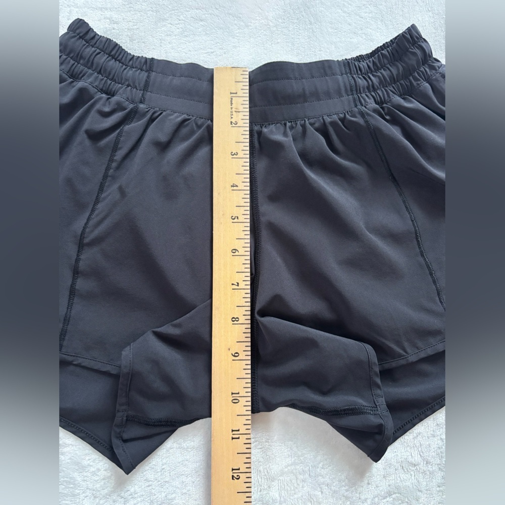 Lululemon Black Hotty Hot Short II Long 4" Inseam Low Rise - Size 6 - Picture 4 of 10